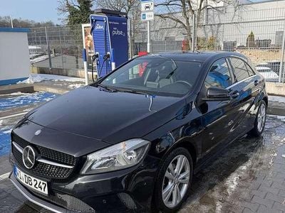 Schwarz Gebraucht 2016 Mercedes A180 Limousine | 10.900 € (Guter Preis)