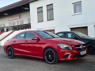 Gebraucht Mercedes CLA180 122 PS (89 kW) 2014 Rot Limousine
