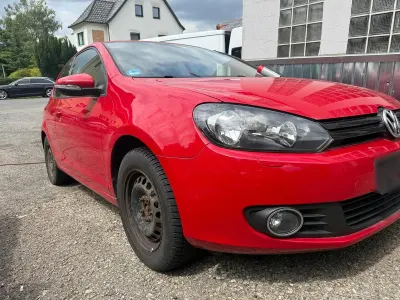 Gebraucht VW Golf VI 102 PS (75 kW) 2009 Rot Kombi