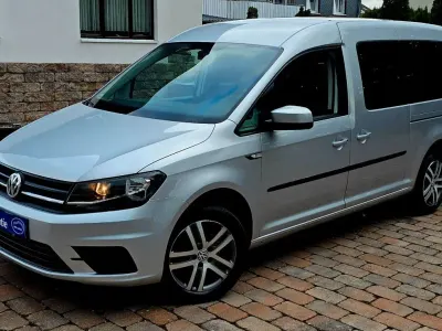 Gebraucht VW Caddy Maxi 102 PS (75 kW) 2018 Silber Van / Kleinbus