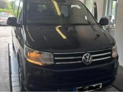 Gebraucht VW Multivan Comfortline 199 PS (146 kW) 2019 Van / Kleinbus