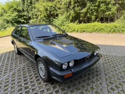 Gebraucht Alfa Romeo GTV 158 PS (116 kW) 1986 Schwarz Coupé