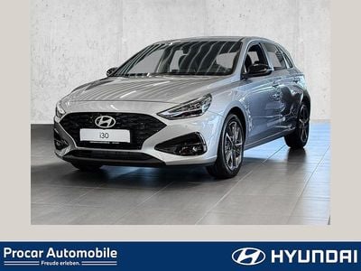 Neu Hyundai i30 Advantage 101 PS (74 kW) 2025 Silber Limousine