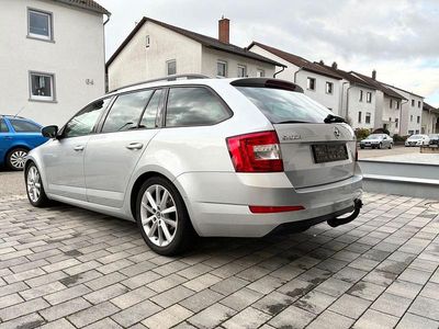 Silber Gebraucht 2013 Skoda Octavia Kombi | 8.500 € (Fairer Preis)