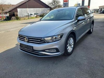 Gebraucht VW Passat Business 150 PS (110 kW) 2023 Silber Kombi