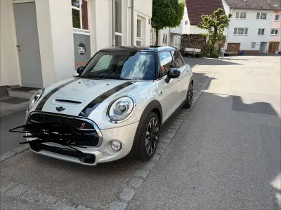 Używany Mini Cooper S 192 KM (141 kW) 2018 Srebrny Hatchback