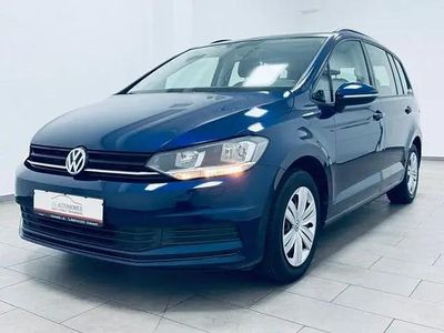 Gebraucht VW Touran Trendline 110 PS (80 kW) 2015 Blau Van / Kleinbus