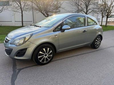 Usata Opel Corsa Selection 69 CV (50 kW) 2013 Argento Utilitaria