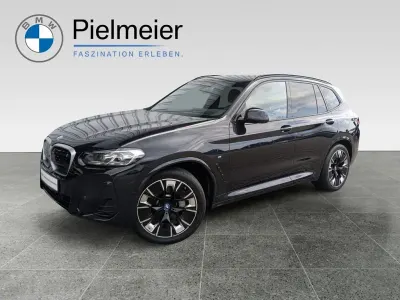 Gebraucht BMW iX3 M Sport 210 kW (286 PS) 2023 Schwarz SUV