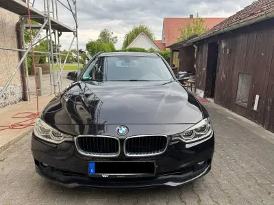 Używany BMW 330 Advantage 258 KM (189 kW) 2017 Czarny Kombi