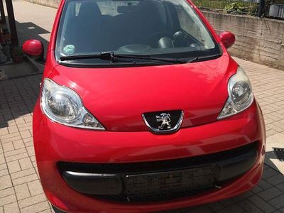 Gebraucht Peugeot 107 Filou 68 PS (50 kW) 2007 Rot Kleinwagen