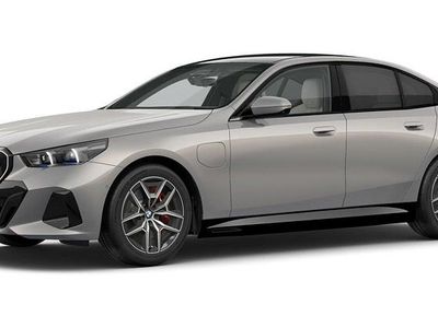Gebraucht BMW 550e Comfort Edition 489 PS (359 kW) 2025 Grau Limousine