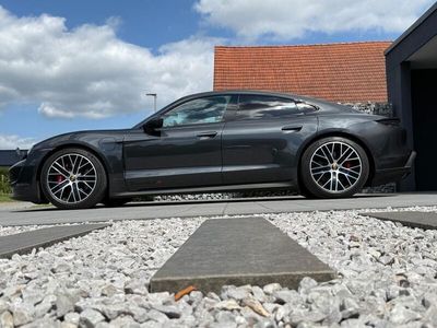 Porsche Taycan 4S