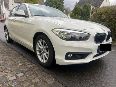 Gebraucht BMW 116 Sport Line 109 PS (80 kW) 2015 Weiß Kleinwagen