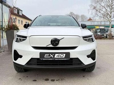 Gebraucht Volvo EX40 Single Motor Extended Range 185 kW (252 PS) 2025 Crystal white / metallic SUV