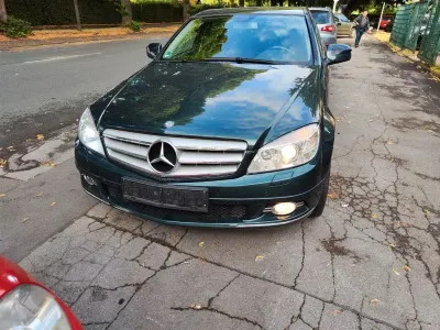 Gebraucht Mercedes C230 Avantgarde 204 PS (150 kW) 2008 Grün Limousine