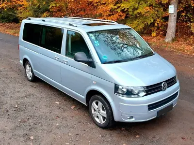 Usado VW Caravelle 179 HP (131 kW) 2011 Prateado Van