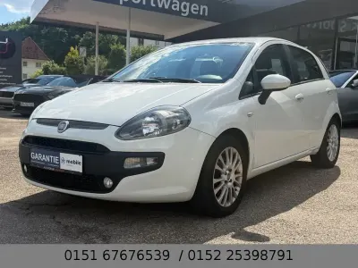 Gebraucht Fiat Punto Evo Racing 95 PS (69 kW) 2011 Weiß Kleinwagen