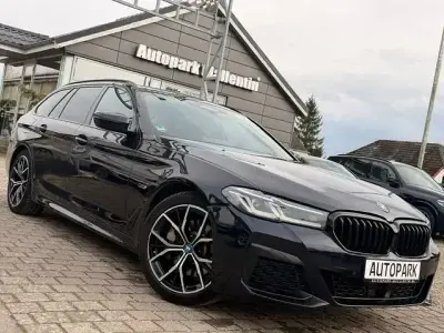 Gebraucht BMW 530e M Sport 292 PS (214 kW) 2022 Schwarz Kombi