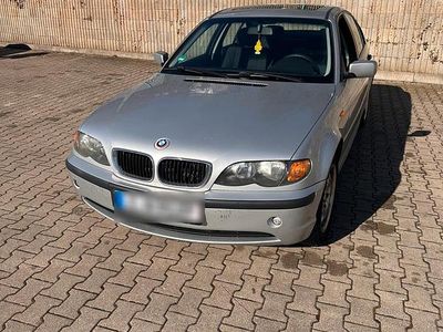 Gebraucht BMW 318 116 PS (85 kW) 2002 Silber Limousine