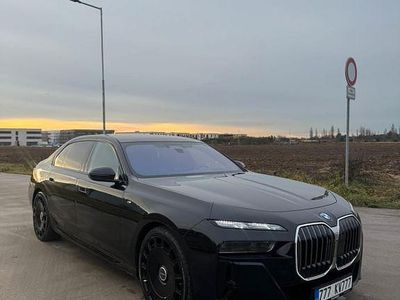 Gebraucht BMW 740 M Sport 286 PS (210 kW) 2023 Schwarz Limousine