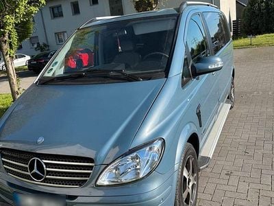 Second-hand Mercedes Viano 110 CP (80 kW) 2006 Albastru Monovolum