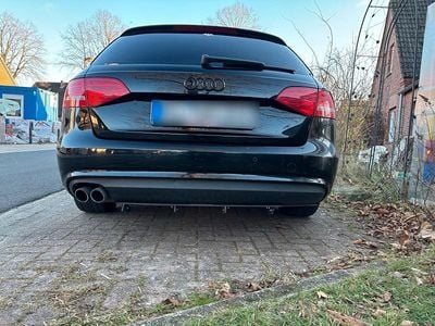 Schwarz Gebraucht 2015 Audi A4 Kombi | 9.800 € (Guter Preis)
