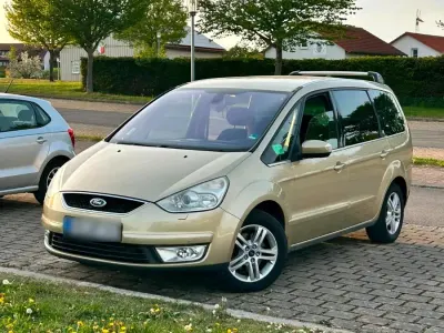 Gebraucht Ford Galaxy 140 PS (102 kW) 2006 Gold Van / Kleinbus