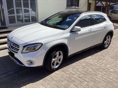 Mercedes GLA200
