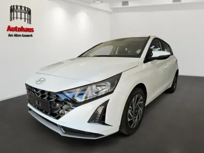 Neu Hyundai i20 Trend 101 PS (74 kW) 2025 Atlas white / sol Kleinwagen