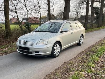 Gebraucht Toyota Avensis 129 PS (94 kW) 2004 Andere farben Kombi