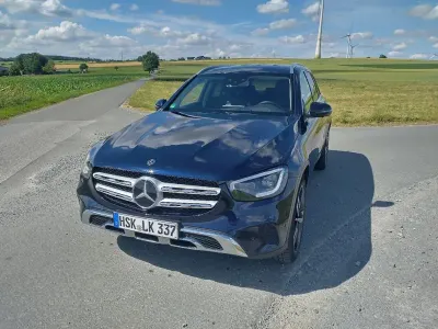 Gebraucht Mercedes GLC400d 330 PS (242 kW) 2020 Blau SUV