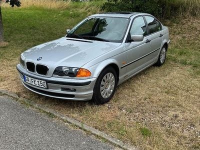 BMW 318