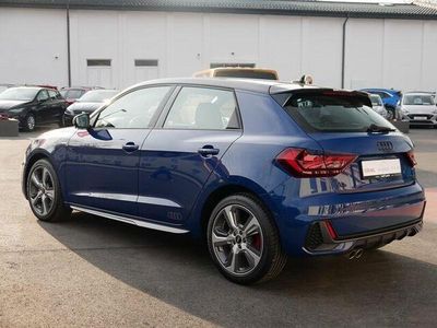 Second-hand Audi A1 Comfort 207 CP (152 kW) 2022 Andere SUV