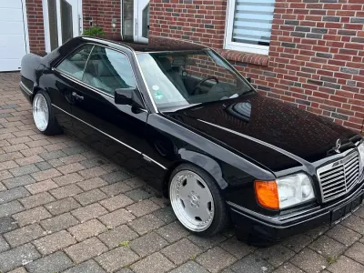 Gebraucht Mercedes 220 150 PS (110 kW) 1992 Coupé