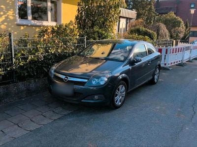 Second-hand Opel Astra GTC 140 CP (102 kW) 2008 Albastru Coupe