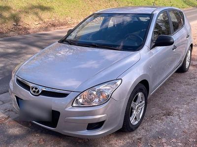 Gebraucht Hyundai i30 109 PS (80 kW) 2009 Grau Kombi