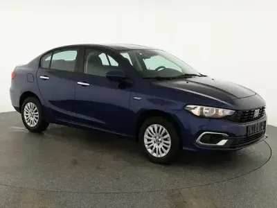 Neu Fiat Tipo Easy 131 PS (96 kW) 2025 Blau Limousine