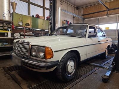 gebraucht Mercedes E230 H Zulassung