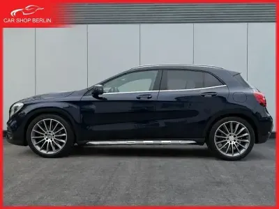 Gebraucht Mercedes GLA250 AMG 211 PS (155 kW) 2018 Blau SUV