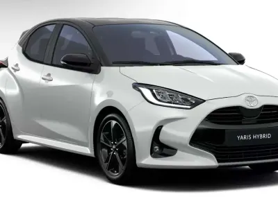 Neu Toyota Yaris Plus 131 PS (96 kW) 2026 Schwarz Kleinwagen