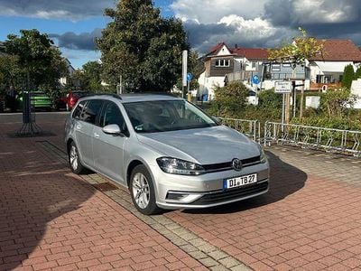 Gebraucht VW Golf VII Comfortline 150 PS (110 kW) 2020 Silber Kombi