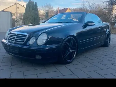 Gebraucht Mercedes CLK230 197 PS (144 kW) 2001 Blau Cabrio