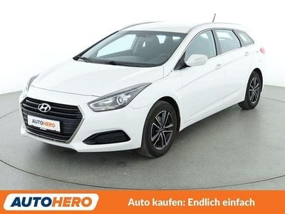 Weiß Gebraucht 2015 Hyundai i40 Classic Kombi | 9.440 € (Fairer Preis)