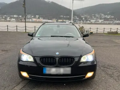 Gebraucht BMW 525 197 PS (144 kW) 2009 Schwarz Kombi