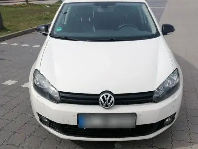 Gebraucht VW Golf VII Match 105 PS (77 kW) 2012 Weiß Kombi