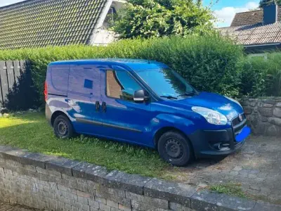 Gebraucht Fiat Doblò 90 PS (66 kW) 2014 Blau Van / Kleinbus