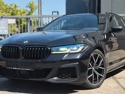 Gebraucht BMW 520 M Sport 190 PS (139 kW) 2022 Schwarz Limousine