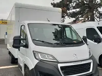 Gebraucht Peugeot Boxer 140 PS (102 kW) 2022 Eisweiß Van