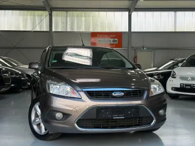 Gebraucht Ford Focus Cabriolet Trend 101 PS (74 kW) 2008 Braun Cabrio